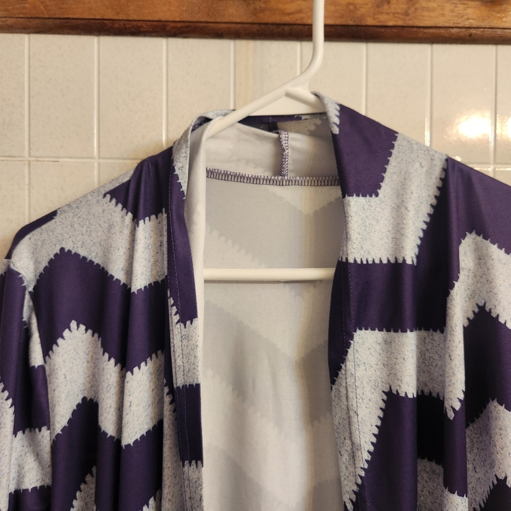 Cardigan - Picture 2 of 4